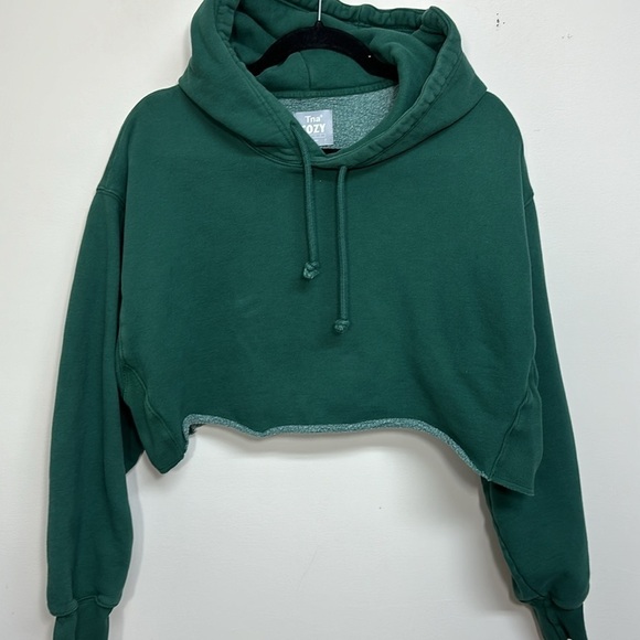 Aritzia TNA‎ Cozy Fleece Hooded Cropped Raw Hem Green - Picture 1 of 5